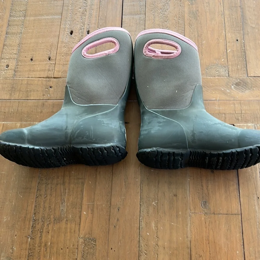 Bogs York solid green gray winter boots